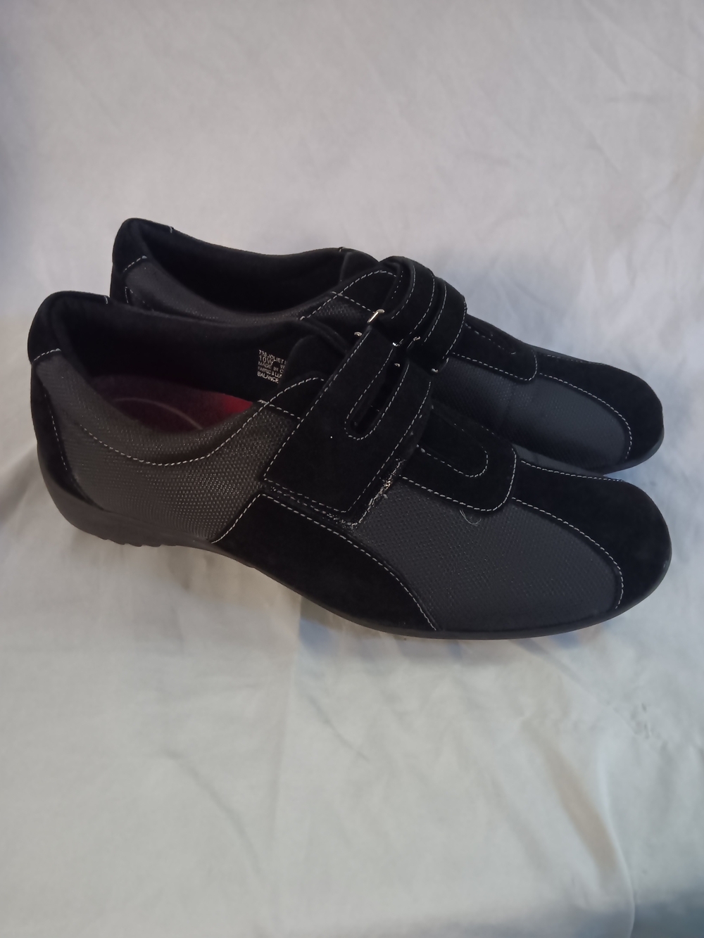 MUNRO Joliet II Women's Black Hook & Loop Comfort Walking Shoes Leather Fabric